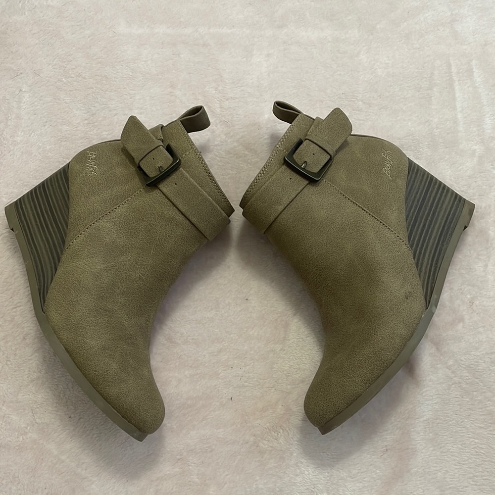 Blowfish wedge bootie